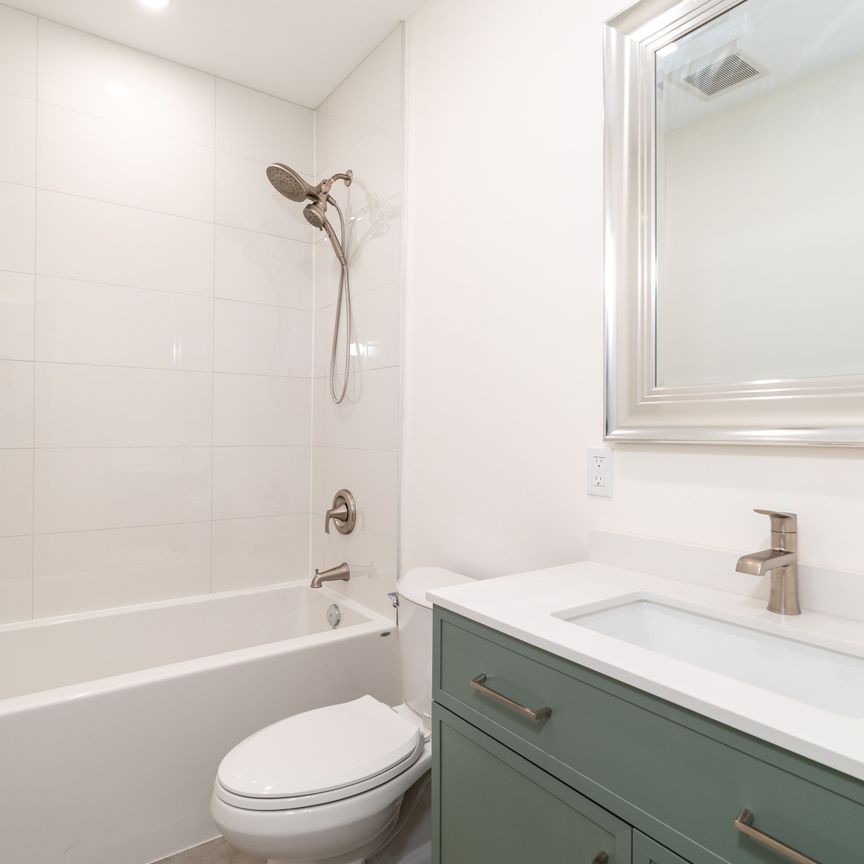 For Lease - 673 Danforth Avenue Unit# 2N, Toronto, Ontario - Photo 1