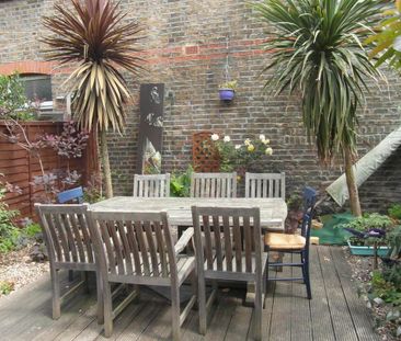 2 bedroom ground floor flat to rent - Photo 2