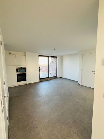 Uniek 3-slaapkamerappartement in het voormalige gemeentehuis van Vleteren - Photo 5