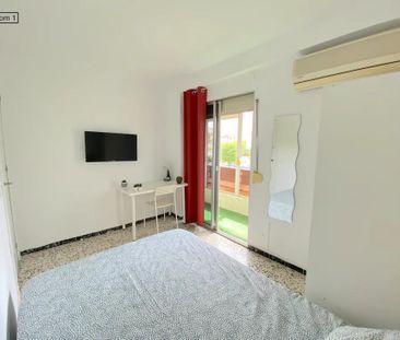Avenida de Sánchez Pizjuán, Sevilla, Andalusia 41009 - Photo 4