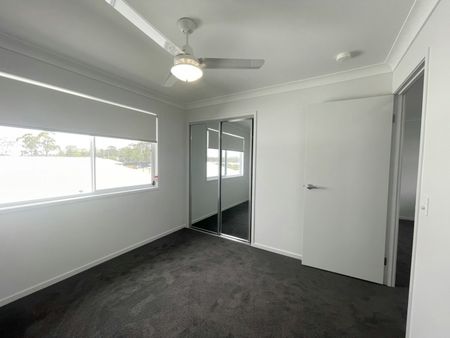 12 Bittenbinder Avenue, Logan Reserve QLD 4133 - House For Rent | Domain - Photo 4