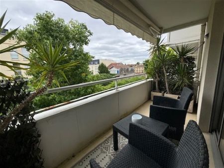 Location appartement 4 pièces - 96m² à Bordeaux (33000) - Photo 3