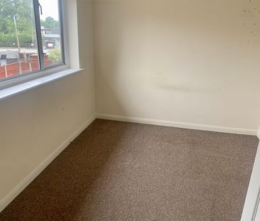 3 bed end of terrace to rent Wyndale Drive, DE7 - Photo 6