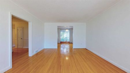 For Lease - 9 Kingsmere Crescent, Toronto, Ontario - Photo 2