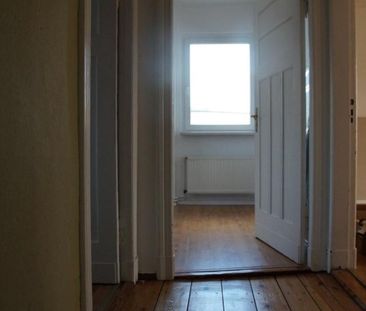 Schöne Zwei-Zimmer-Altbauwhg. im 3.OG im ruhigen Friedrichshagen - Photo 2