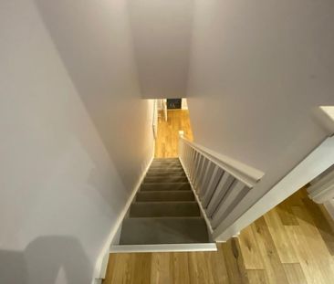 1 bedroom mews to rent - Photo 6
