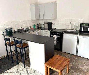 Studio to rent - Photo 5