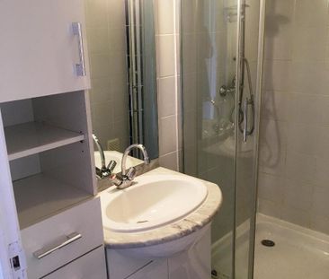 Location Appartement 4 pièces 67m² DECINES CHARPIEU 69150 - Photo 6