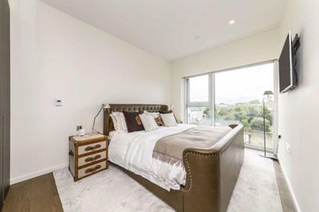 3 bedroom flat to rent - Photo 4