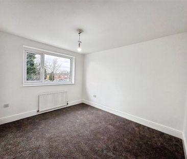 2 bedroom semi-detached house to rent - Photo 2