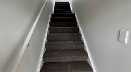 2 Bedroom Rental in Helensville - Photo 2