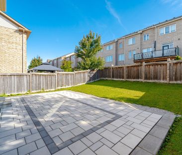 For Lease - 11 Lady Gwillim Avenue, East Gwillimbury, Ontario - Photo 3