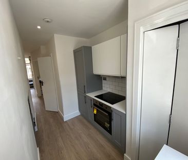 2 Bed Flat, Knollys House, WC1H - Photo 1