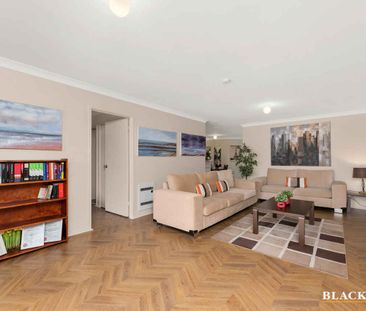 Spacious, Sunlit Living in the Heart of Woden with Unmatched... - Photo 6