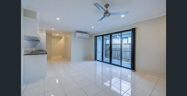 Simple and Modern Duplex Living - Photo 1