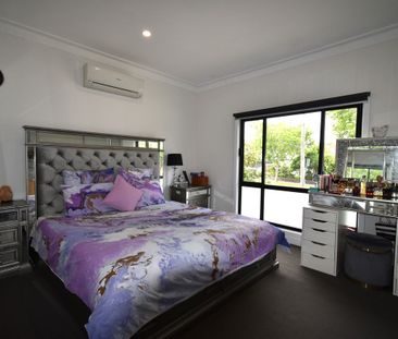 Greatly Located 3 Bedroom House in Huntingdale! - Photo 3