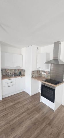 Location Appartement 2 pièces 52m² TOURCOING 59200 - Photo 2