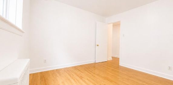 1 CH - 1 SDB - Longueuil - $1,300 /mo - Photo 2