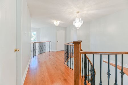 For Lease - 497 Winfield Terrace, Mississauga, Ontario - Photo 2