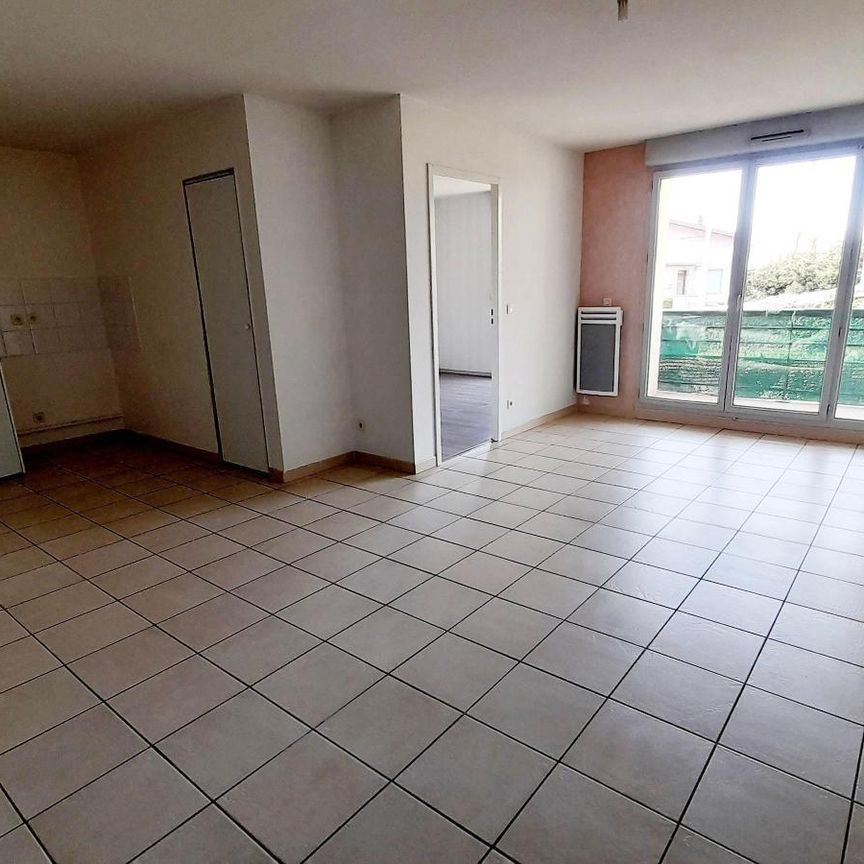 Location Appartement 2 pièces 50m² AUBENAS 07200 - Photo 1
