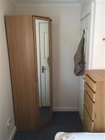 3 bedroom House To Let - Photo 4