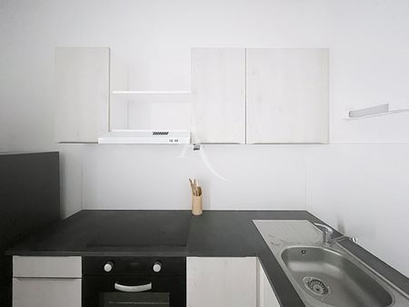 Location Appartement 2 pièces 34m² POUANCE 49420 - Photo 5