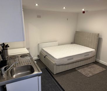 Studio Flat, Fishponds Rd, BS5 - Photo 3