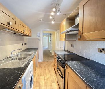 2 bedroom flat to rent - Photo 4