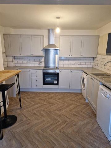 2 bedroom apartment to rent - Photo 3