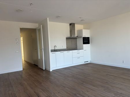 Appartement te huur: Hellingbaan 380 1033 DB Amsterdam - Photo 2