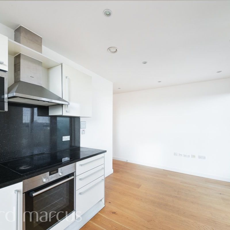 Altyre Road - Photo 1