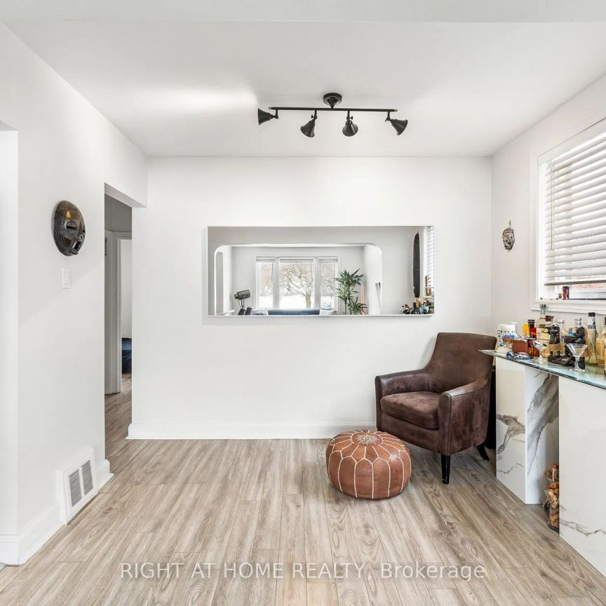 Detached Home For Lease | E8332698 - Photo 1