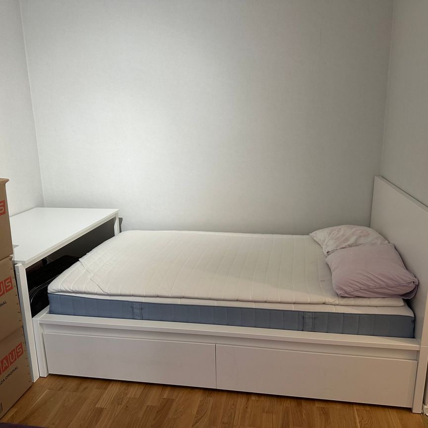 Nedergårdsvägen, Tumba - Photo 1