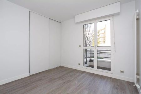 location Appartement T5 DE 119.9m² À BOULOGNE - Photo 3