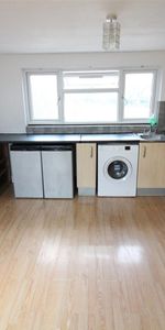 Kingsbridge Crescent, Southall - Photo 3