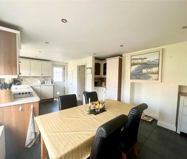 3 bedroom semi-detached house to rent - Photo 4