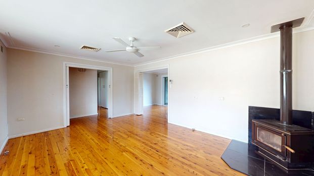 Beautifully renovated South Dubbo home - Photo 1