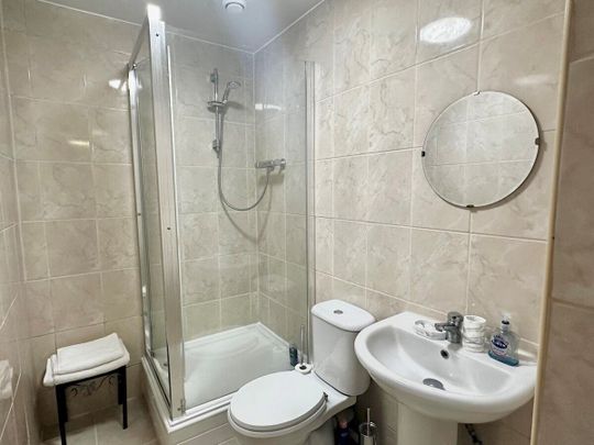 Leeds Road, Harrogate - Photo 1