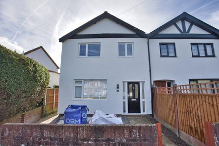 3 bedroom semi-detached house to rent - Photo 2