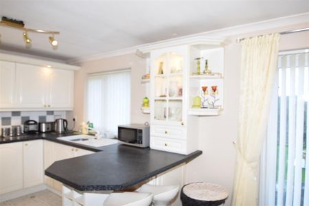 Crescent, Seaham - Photo 2