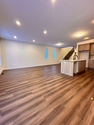 For Lease - 1028 Ventus Way, Orleans - Convent Glen and Area, Ontario - Photo 1