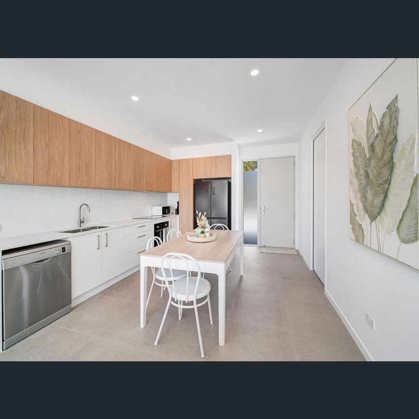 NEW THREE BEDROOM TOWNHOUSE - Photo 1