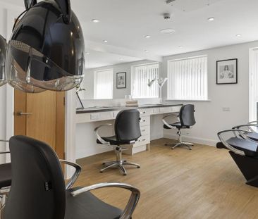 1 bedroom retirement property to rent - Photo 4