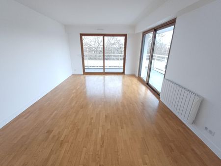 location Appartement T4 DE 90.74m² À LE CHESNAY - Photo 2