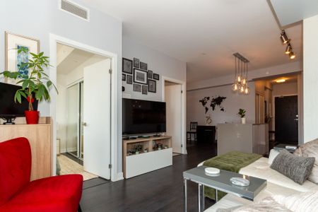 For Lease - 28 Avondale Avenue Unit# 606, Toronto, Ontario - Photo 3