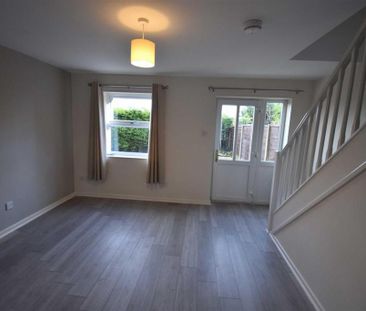 2 bedroom semi-detached house to rent - Photo 2