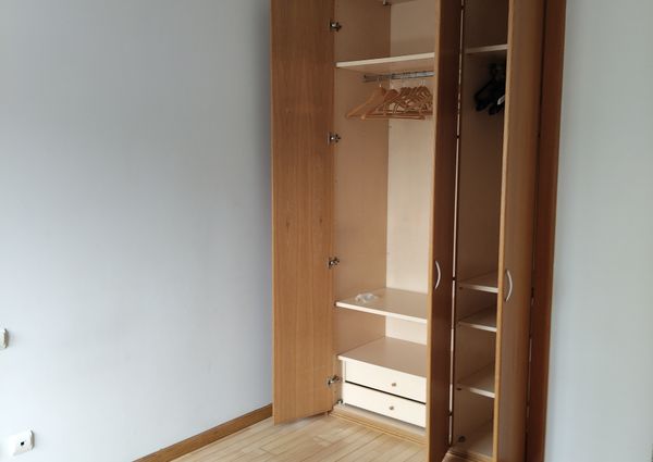 Apartamento T1 para Arrendamento no Porto com Garagem e Arrumos