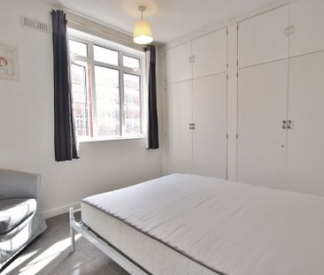 Latymer Court, Hammersmith Road, Hammersmith, London, W6 - Photo 3
