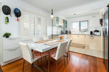 Fully Furnished 2-Bedroom Home - Photo 3