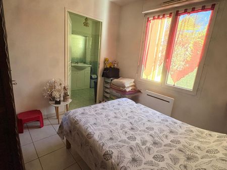 Location Appartement 2 pièces 46m² ST MAXIMIN LA STE BAUME 83470 - Photo 4